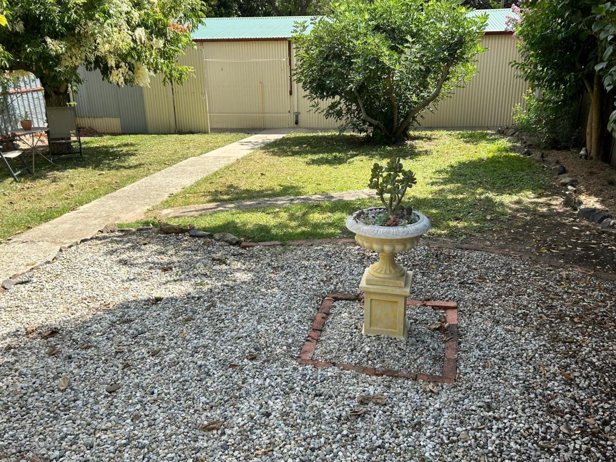 Foundry Cottages Rutherglen Exterior photo